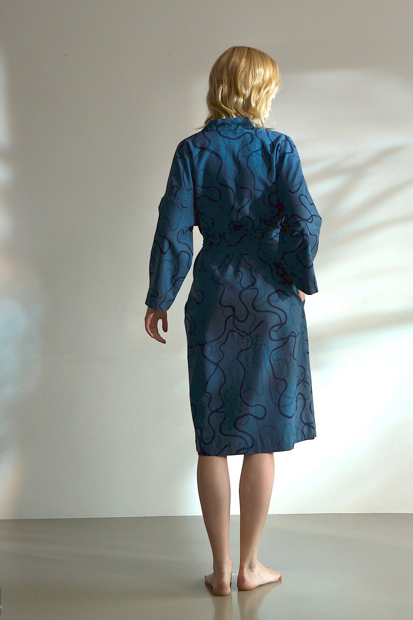 Marine Scribble cotton robe