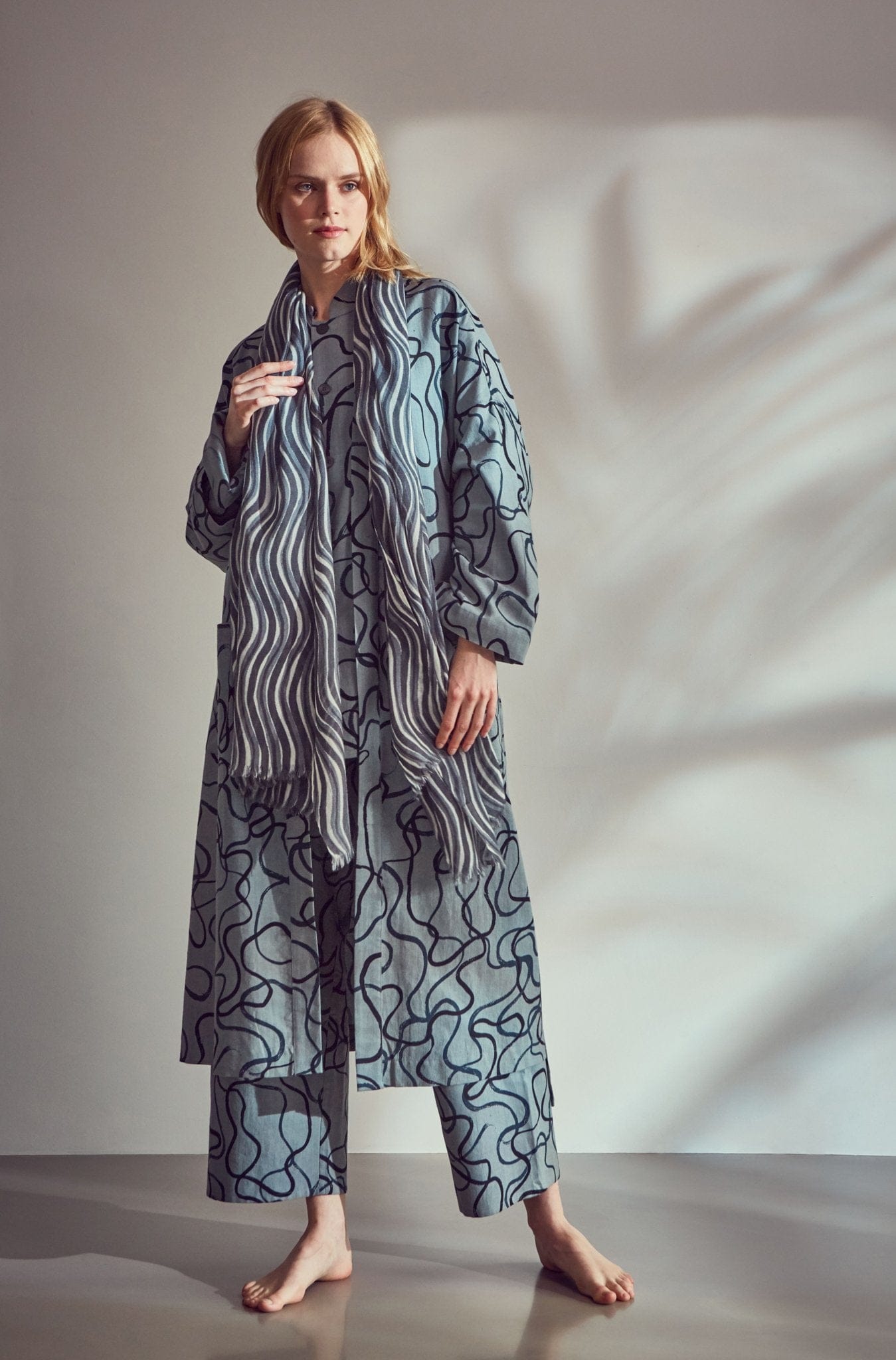 RobeDeVoyage Scarves Obsidian Waves