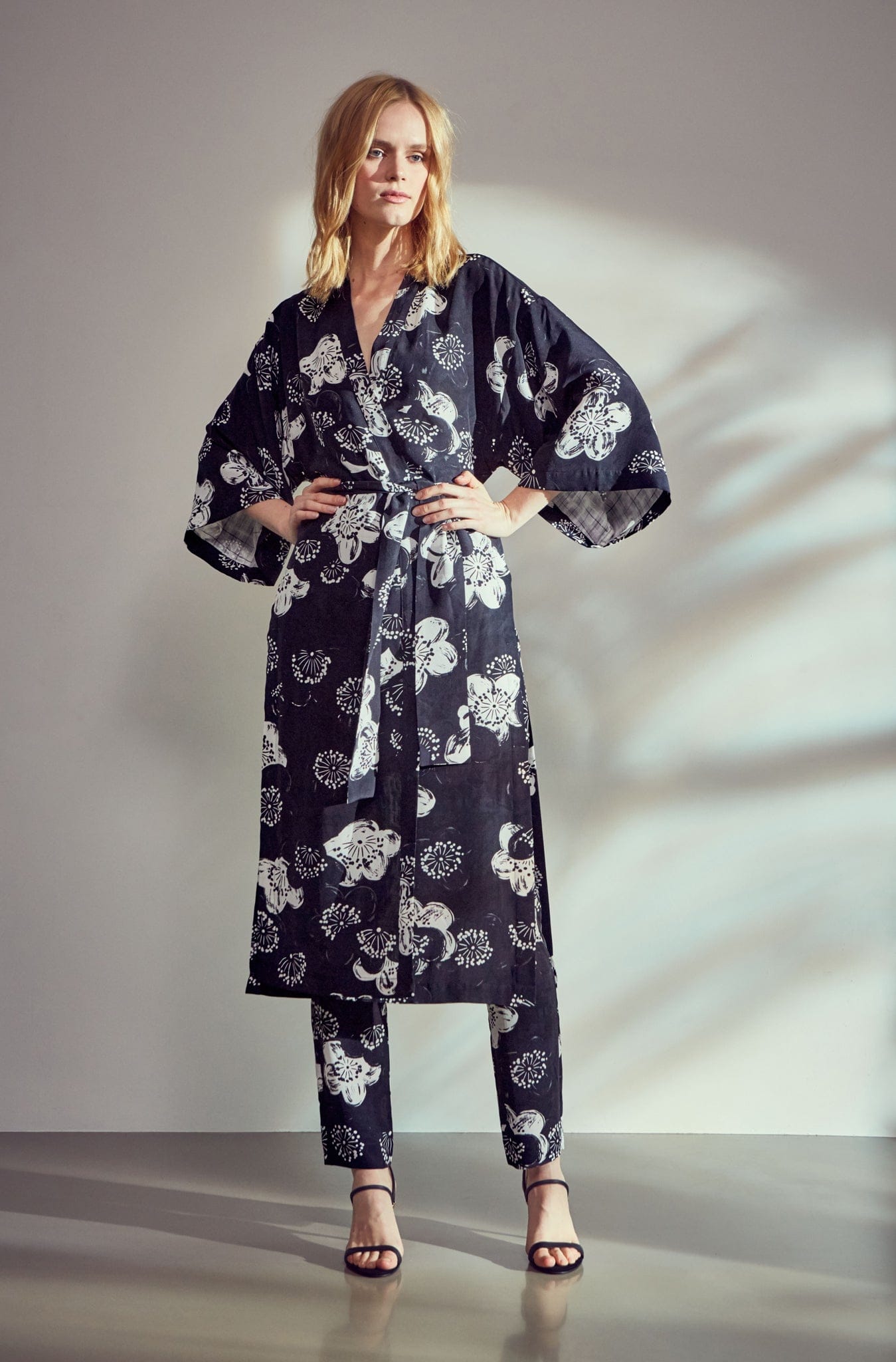 RobeDeVoyage Pants Onyx Blooms