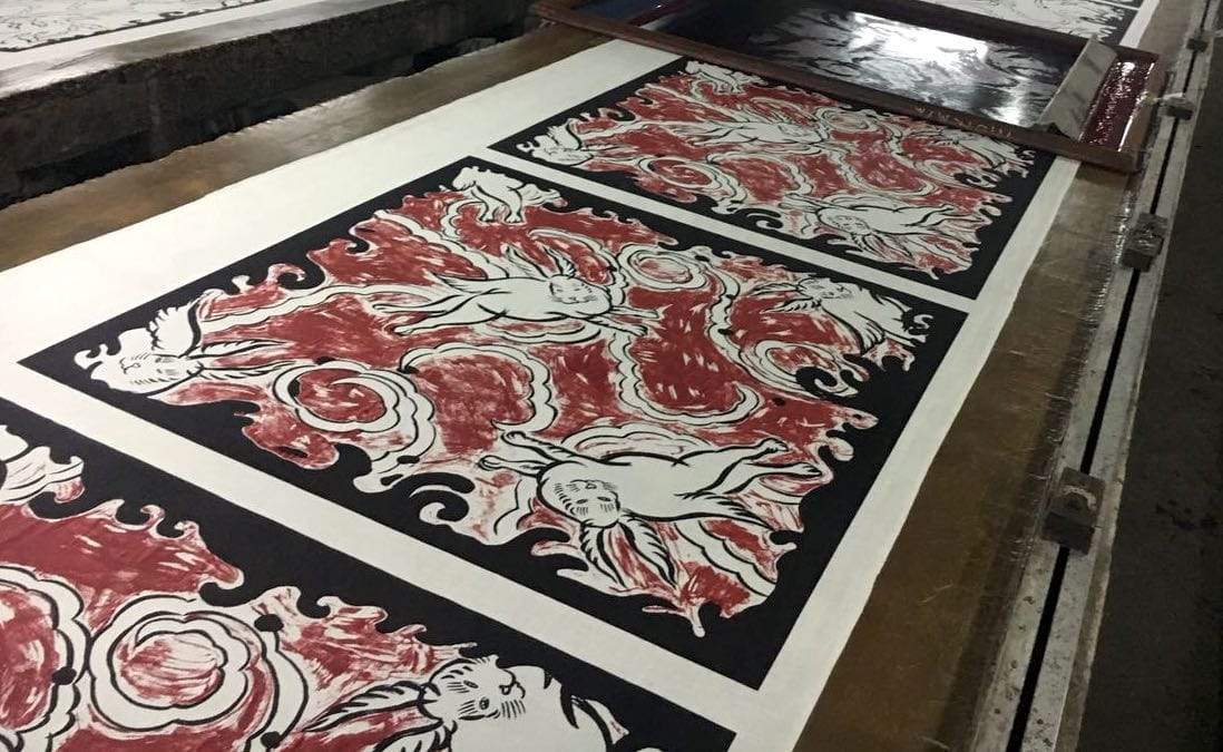 Fame David Bowie silk scarf sold out at Brooklyn Museum David Bowie Is exhibition