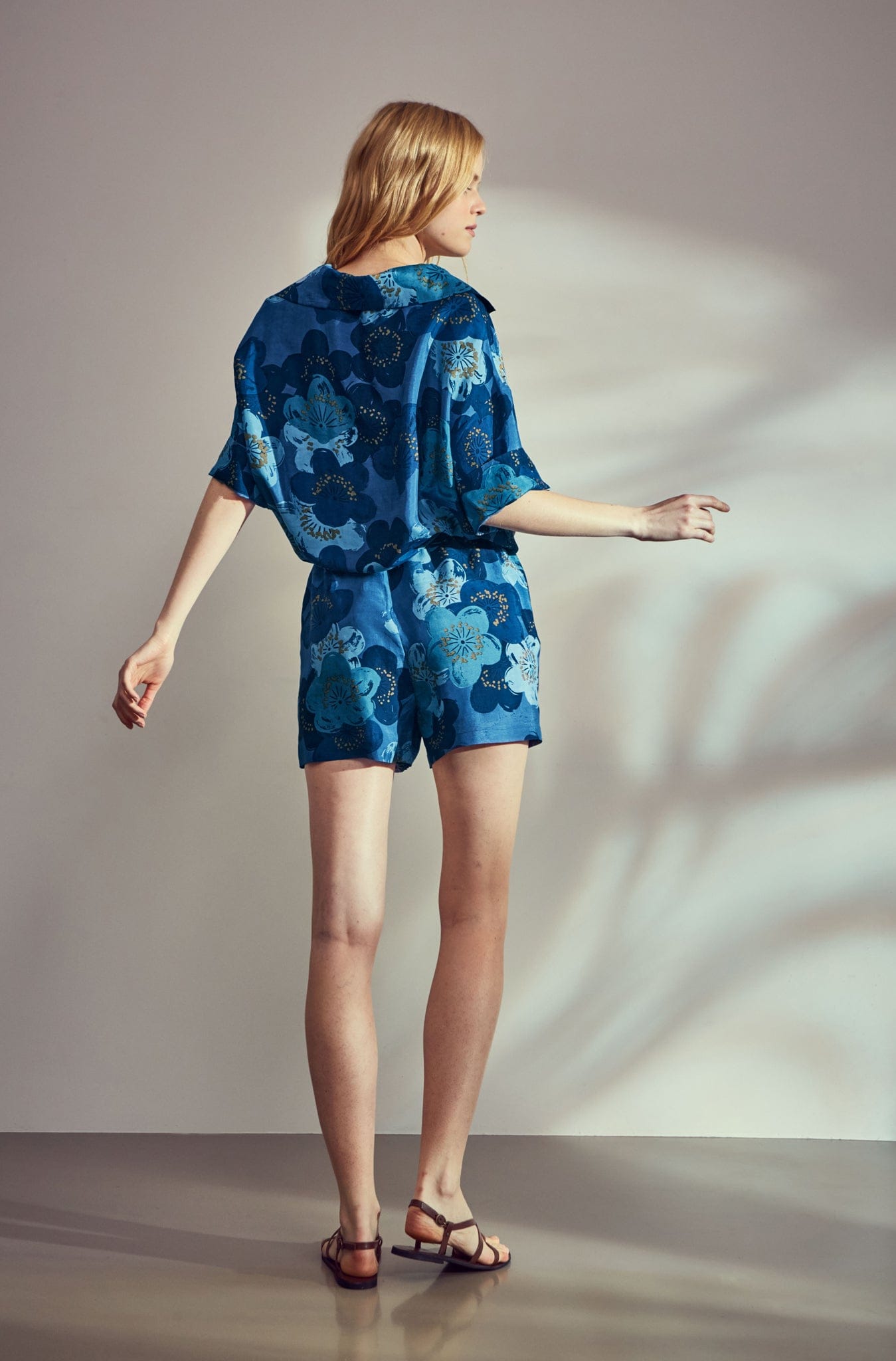 RobeDeVoyage Top Sapphire Blooms